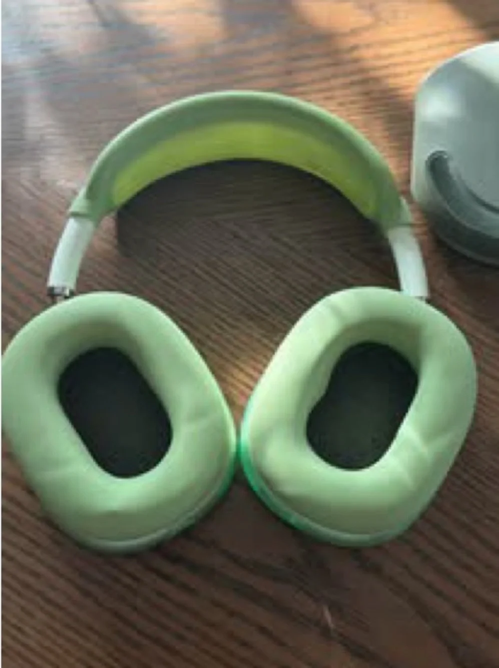 AirPod Max Pro Green